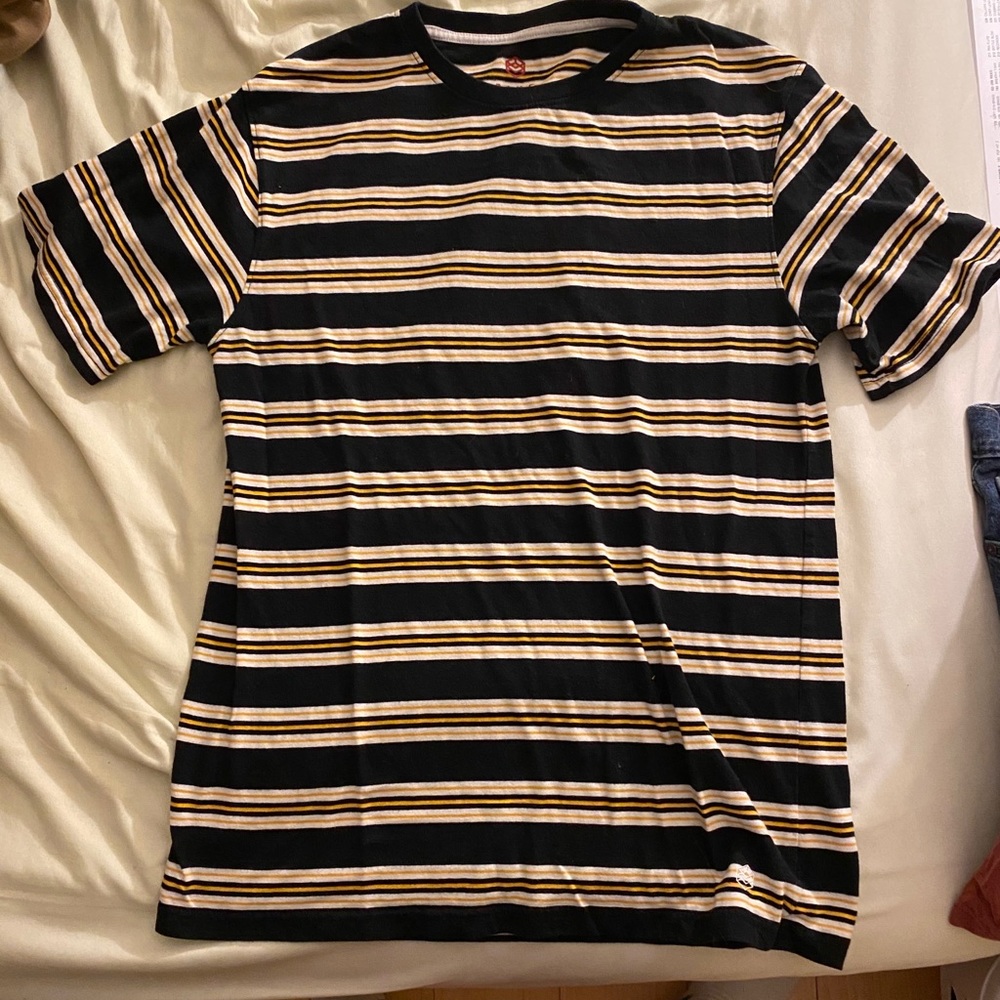 Zine / Zumiez Black and Yellow Striped Tee